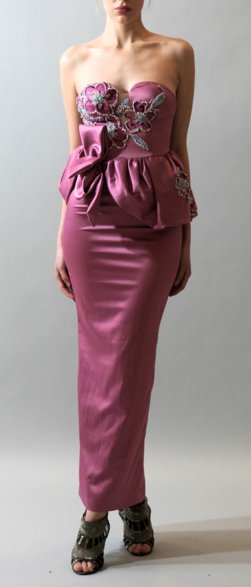 U031136DEBl-MAGENTA                        PRE-ORDER                  Kindly send email for delivery enquiry